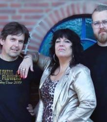 El Piño + 4 And A Half Girls